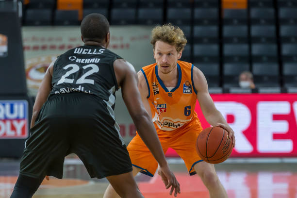 替补席厚度 替补席厚度