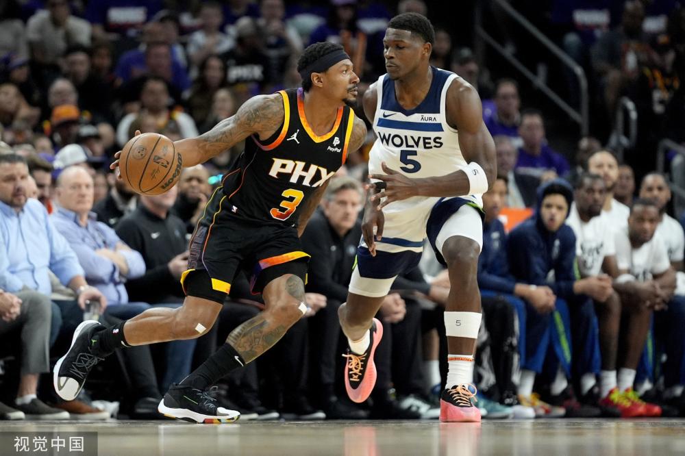 足球这项运 足球这项运